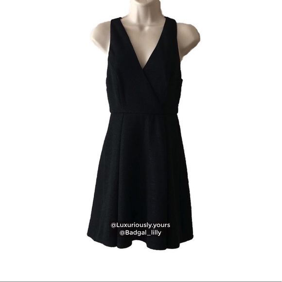 BCBG FLARE DRESS - Picture 4 of 5